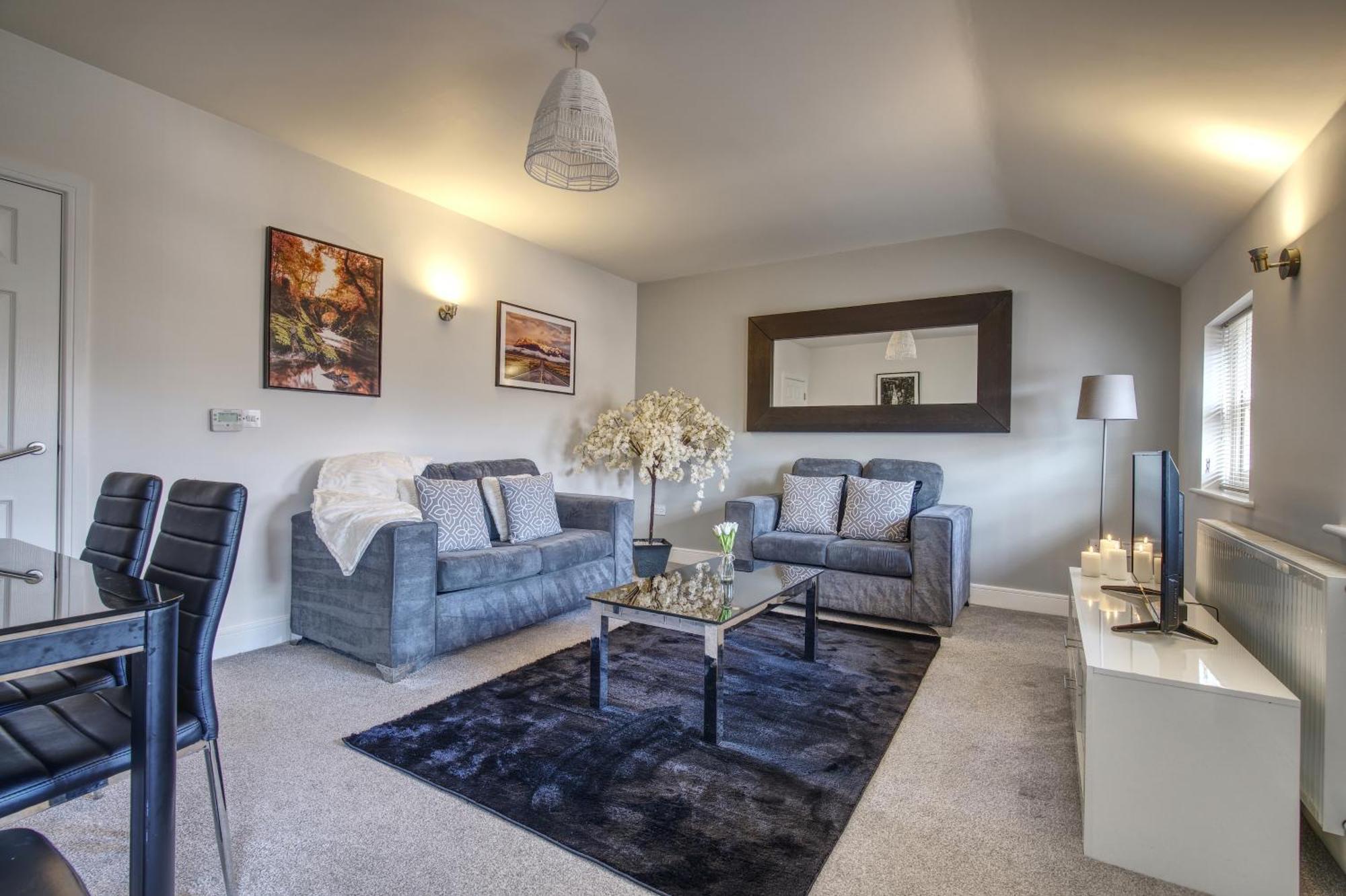 St George Court, Spacious 2Br Apartments, City Centre, Self Check In, Parking, By Derbnb Derby Exterior photo