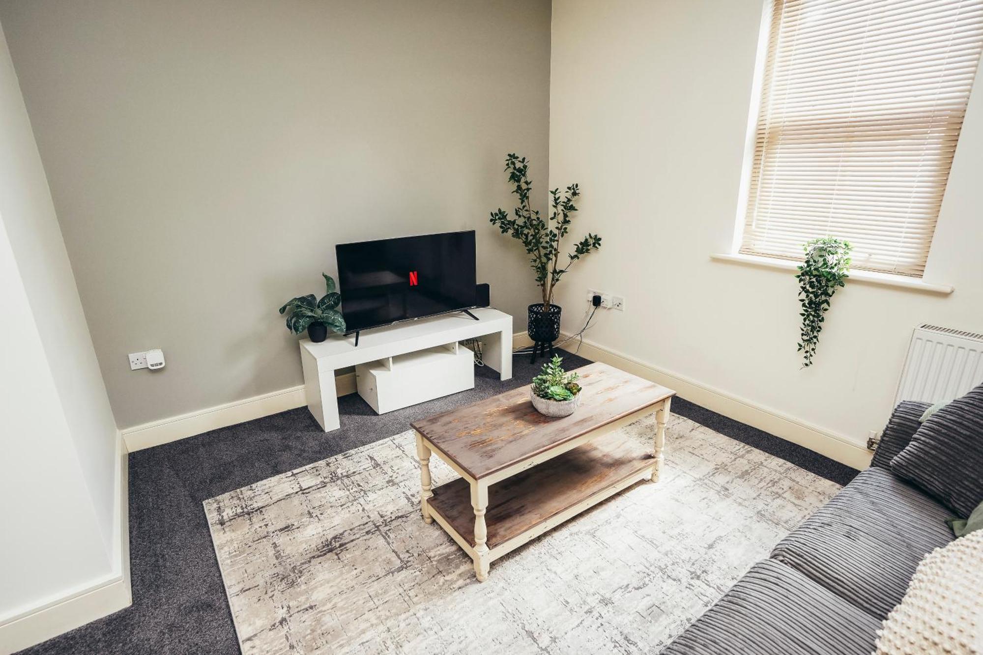 St George Court, Spacious 2Br Apartments, City Centre, Self Check In, Parking, By Derbnb Derby Exterior photo